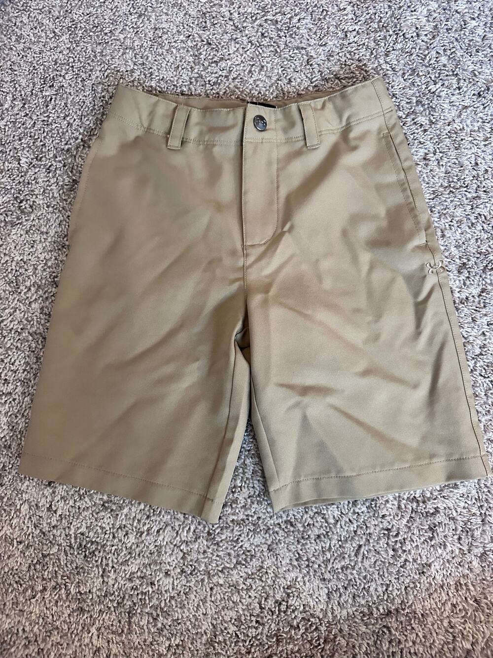 Under Armour Boys Size 7 Khaki Golf Chino Shorts